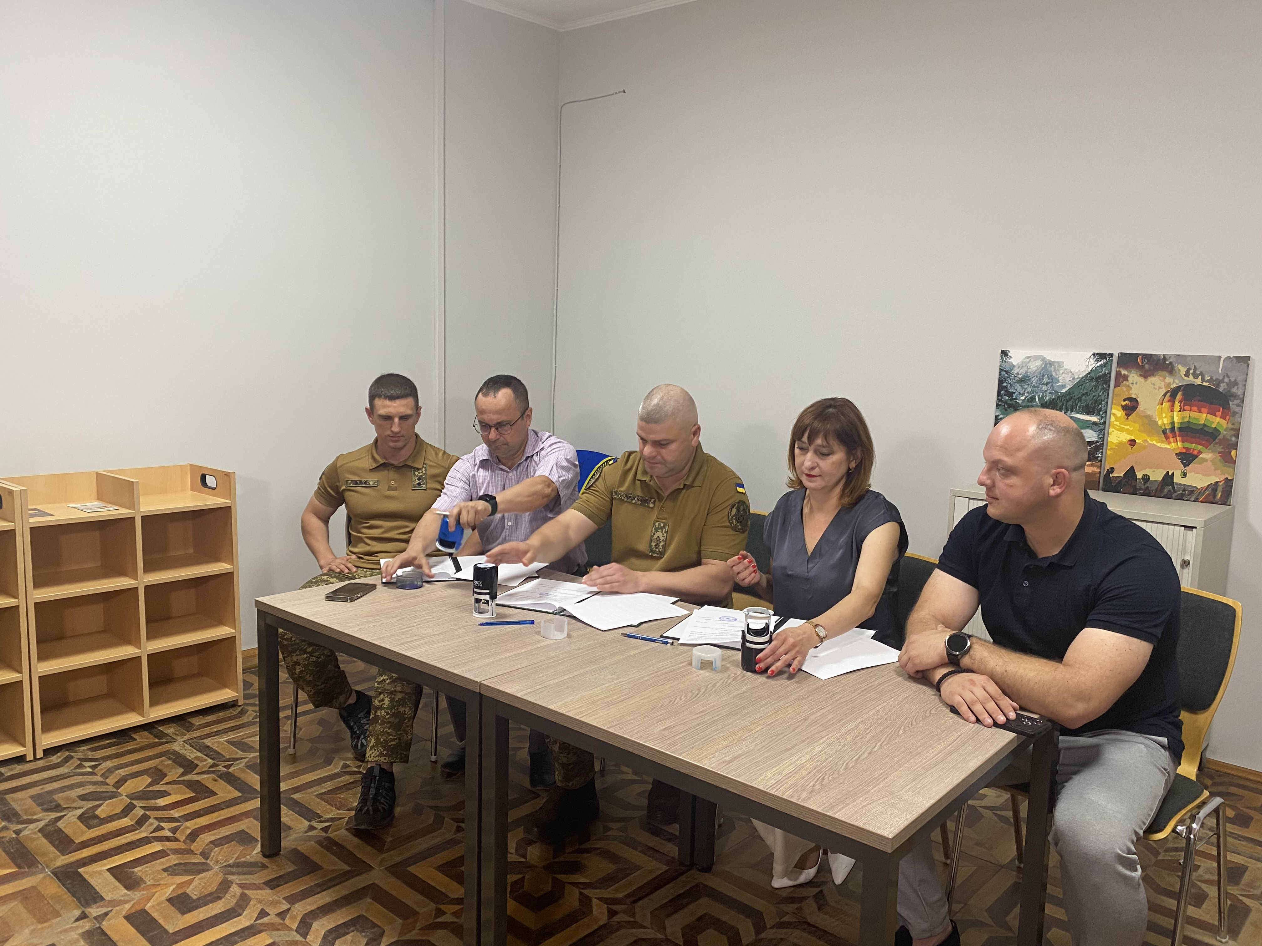 Терапія водою: у Франківську підписали меморандум про спортивну реабілітацію нацгвардійців на базі ІФНТУНГ (ФОТО)