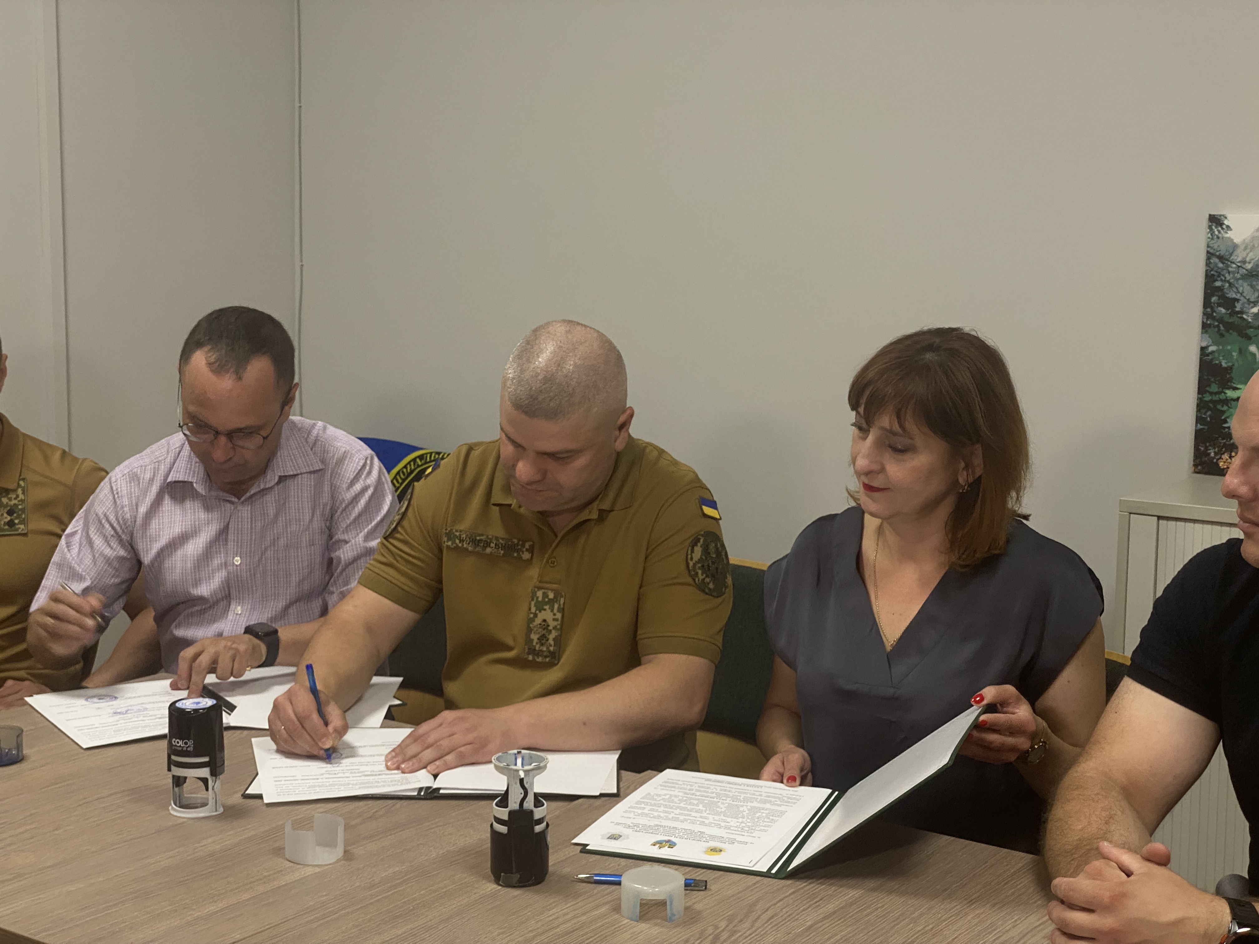 Терапія водою: у Франківську підписали меморандум про спортивну реабілітацію нацгвардійців на базі ІФНТУНГ (ФОТО)