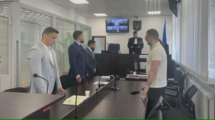 Ексголові Тернопільської облради Головку дали 9 років з конфіскацією за хабар: він знепритомнів