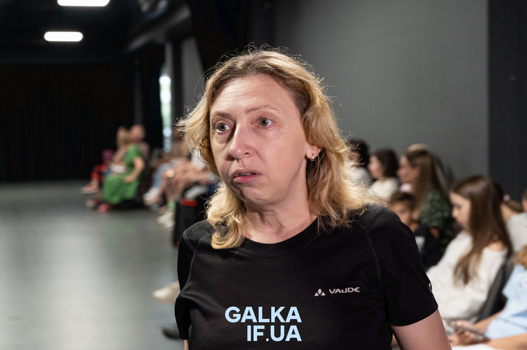 "Скоро не буде кому свідчити": у Франківську показали виставу "Таборові діти" за книгою Любові Загоровської (ФОТО)