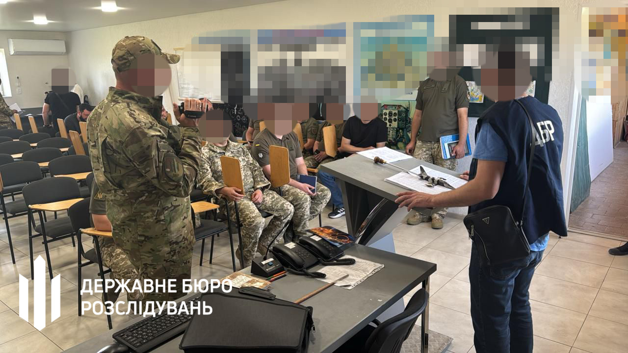 У бригаді на Франківщині продавали пальне під виглядом бойових завдань – ДБР (ФОТО, ВІДЕО)