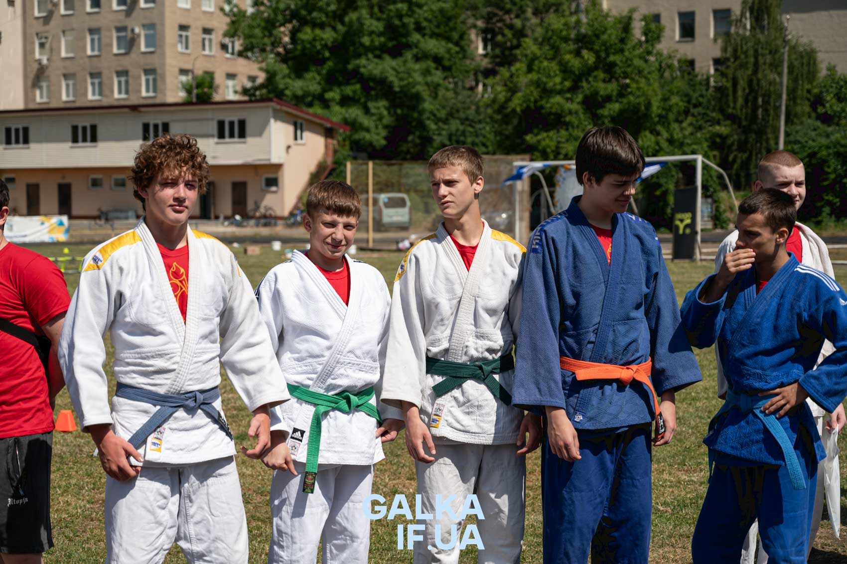 Спорт, руханки та лотереї: як у Франківську пройшов Олімпійський день (ФОТО)