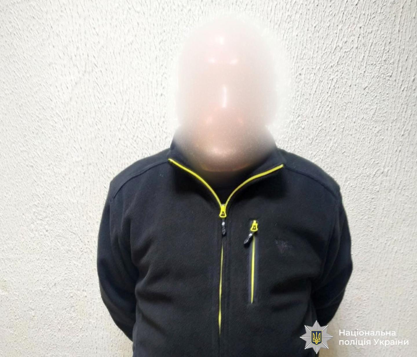 У Надвірній серед міста підпалили автівку: палія затримали (ФОТО)