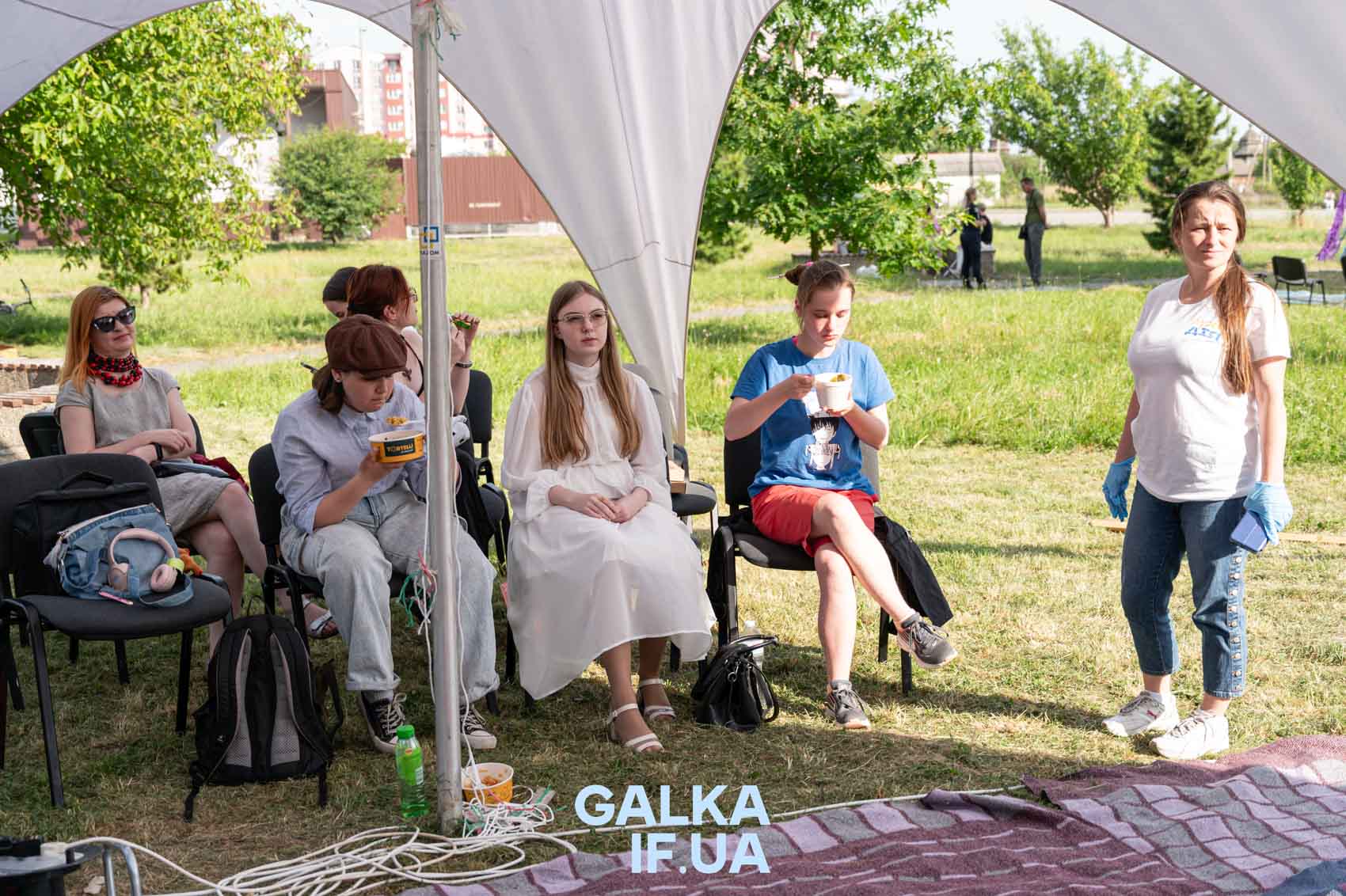 У Франківську для військових влаштували купальське свято з арттерапією, танцями та збором коштів на авто (ФОТО)