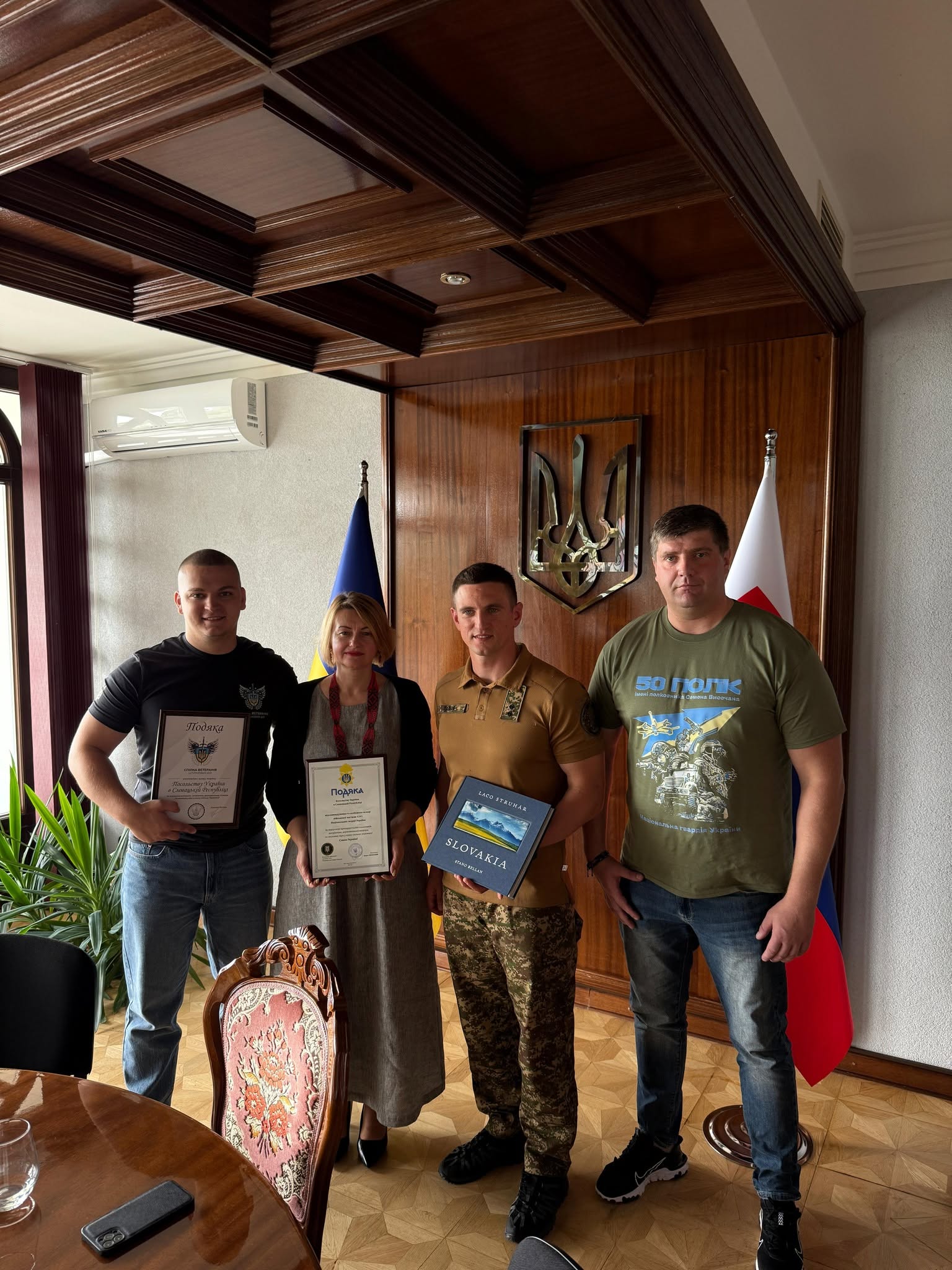 Щирі зустрічі, підтримка та благодійний турнір: прикарпатські ветерани відвідали Словаччину (ФОТО)