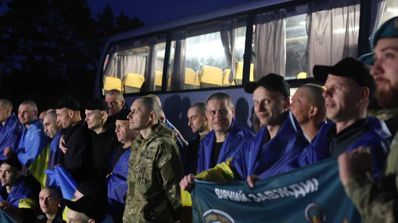 П’ятеро прикарпатців повернулися з російського полону під час останнього обміну (ФОТО)