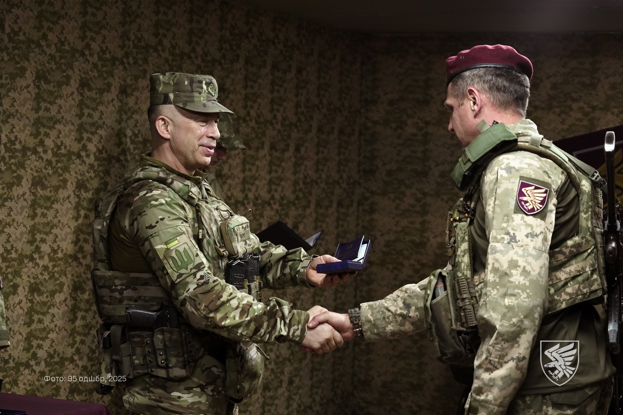 Десантник з Прикарпаття Іван Кривко отримав нагороду “Золотий хрест” (ФОТО)