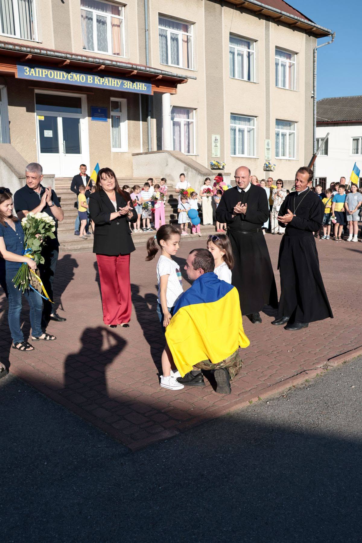На Прикарпатті зустріли воїна Петра Марцінка після російського полону (ФОТО)