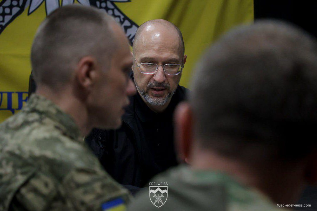 Прем’єр-міністр України Денис Шмигаль на Донеччині нагородив воїнів «Едельвейсу» (ФОТО)