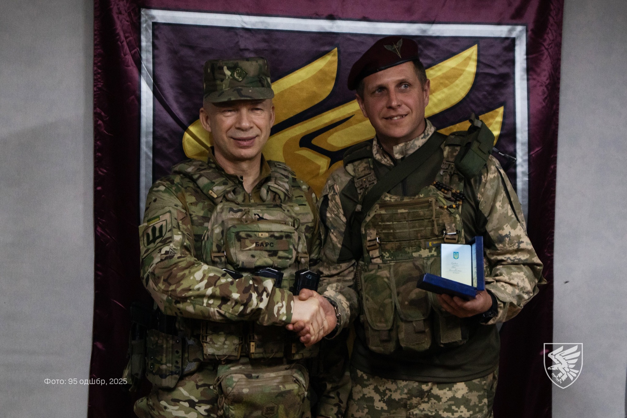 Десантник з Прикарпаття Іван Кривко отримав нагороду “Золотий хрест” (ФОТО)