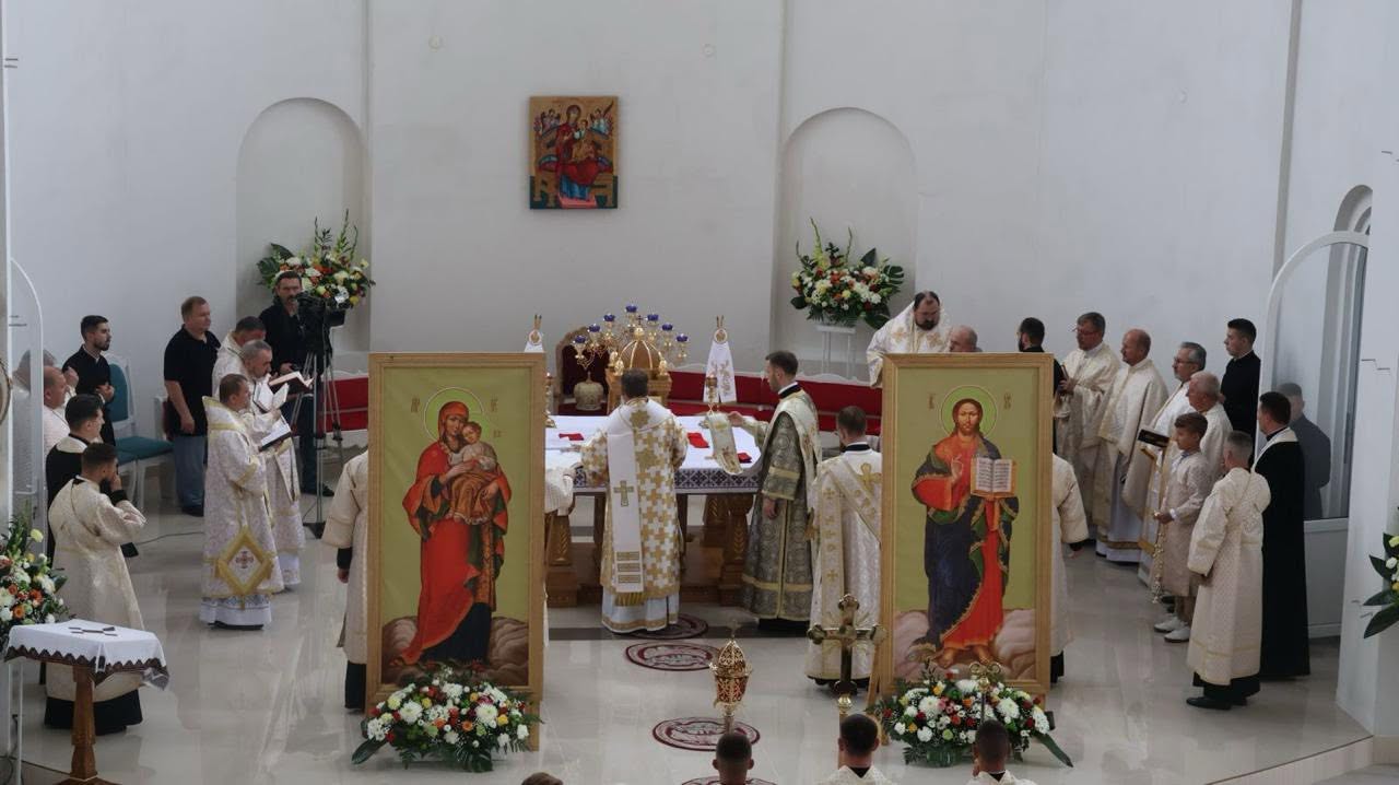 Голова УГКЦ освятив храм Всіх Святих Українського Народу у Делятині (ФОТО)