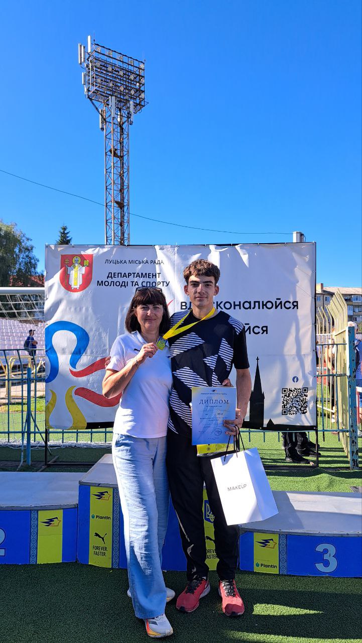 Прикарпатські легкоатлети вибороли “срібло” на чемпіонаті України та кваліфікувалися на Євро (ФОТО)
