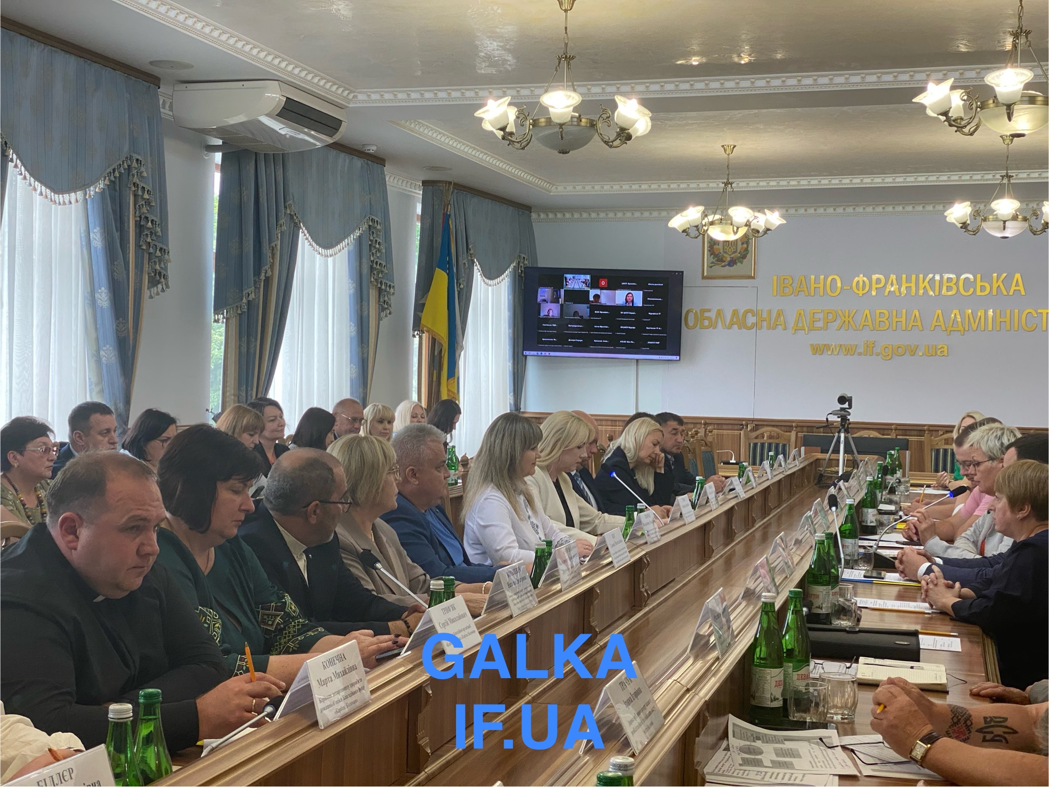 Соціальні послуги замість виплат: як змінюється соціальна політика на Прикарпатті (ФОТО)