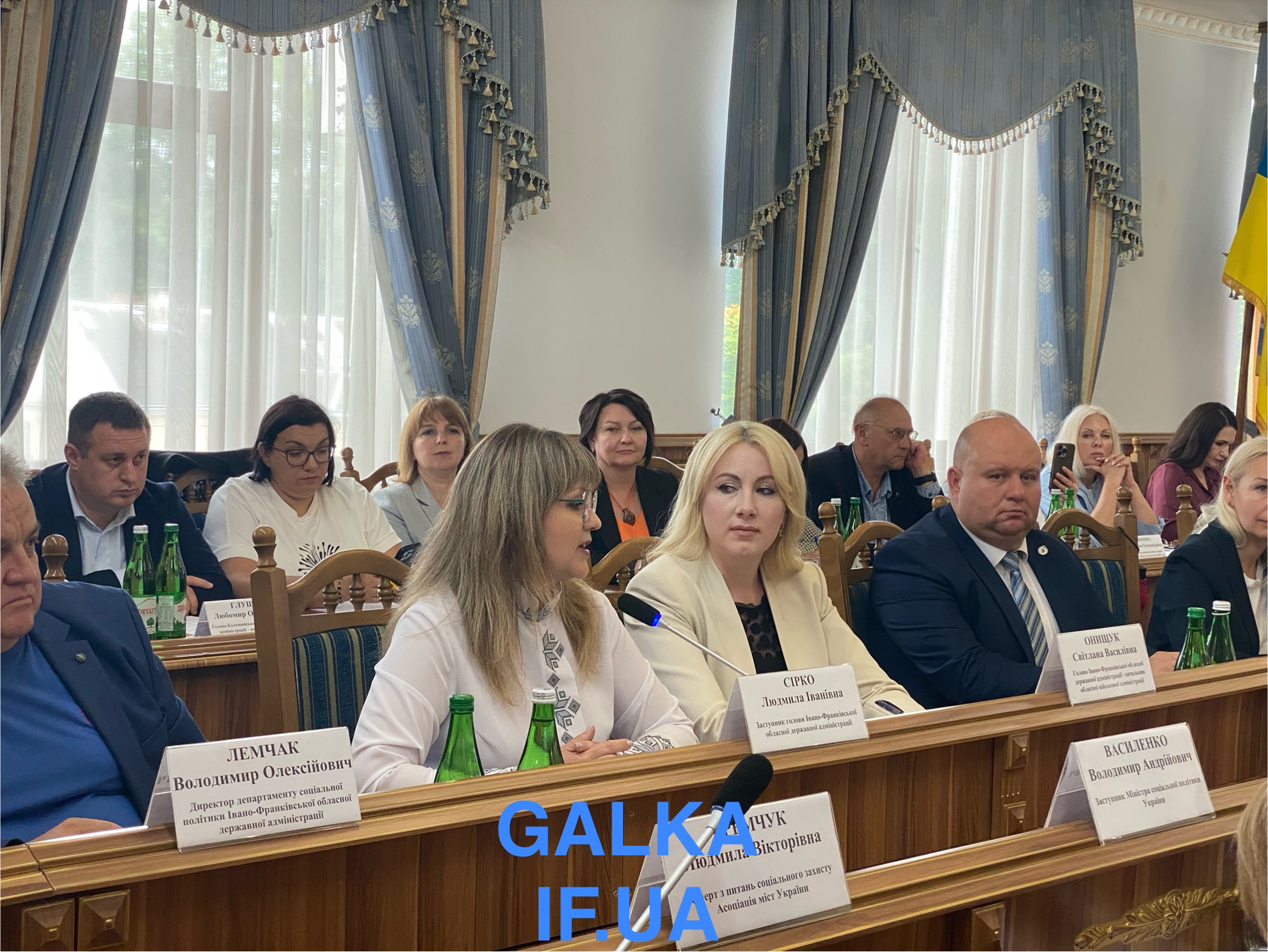 Соціальні послуги замість виплат: як змінюється соціальна політика на Прикарпатті (ФОТО)