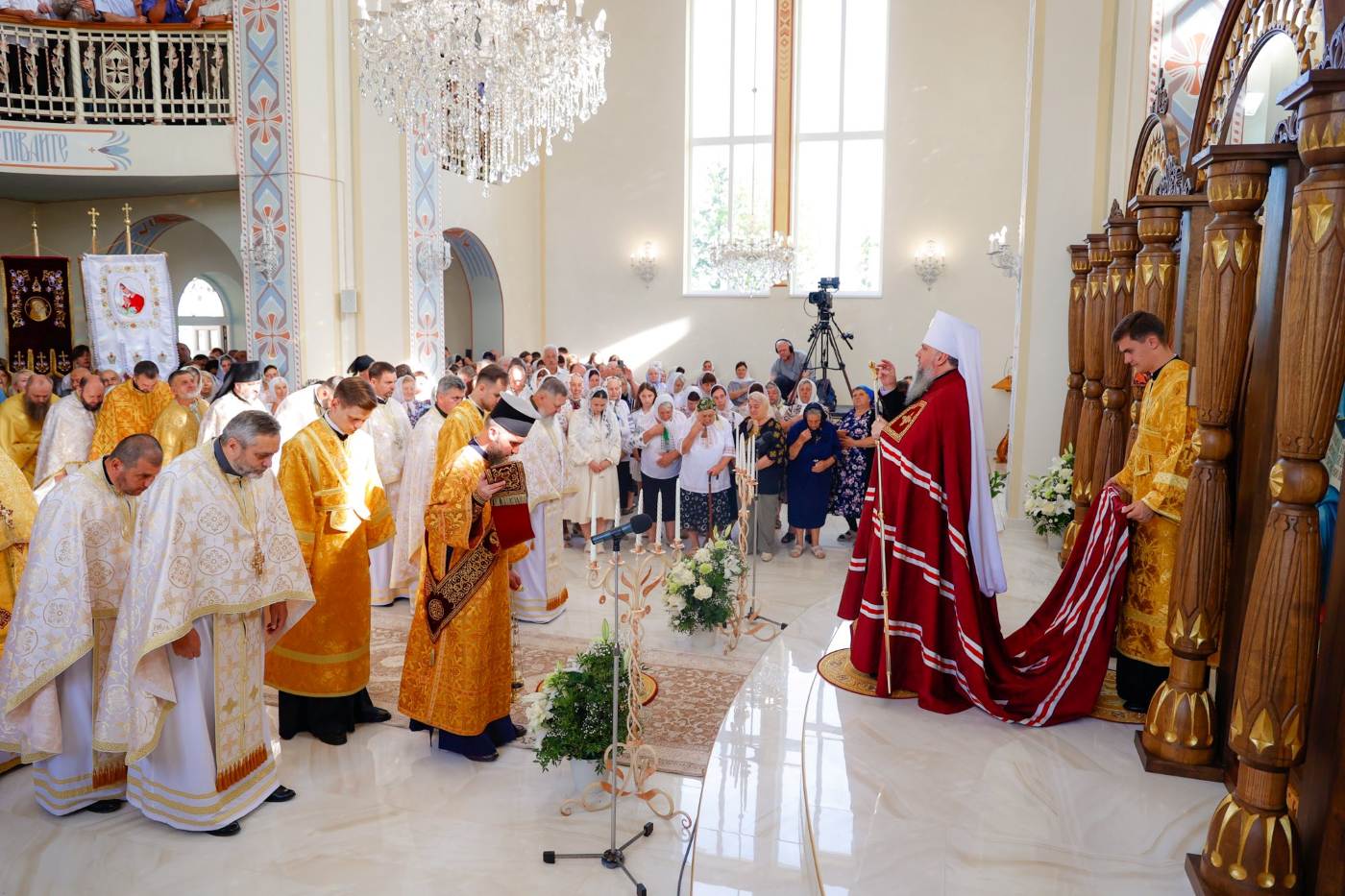 На Прикарпаття з архіпастирським візитом приїхав Митрополит Епіфаній (ФОТО)