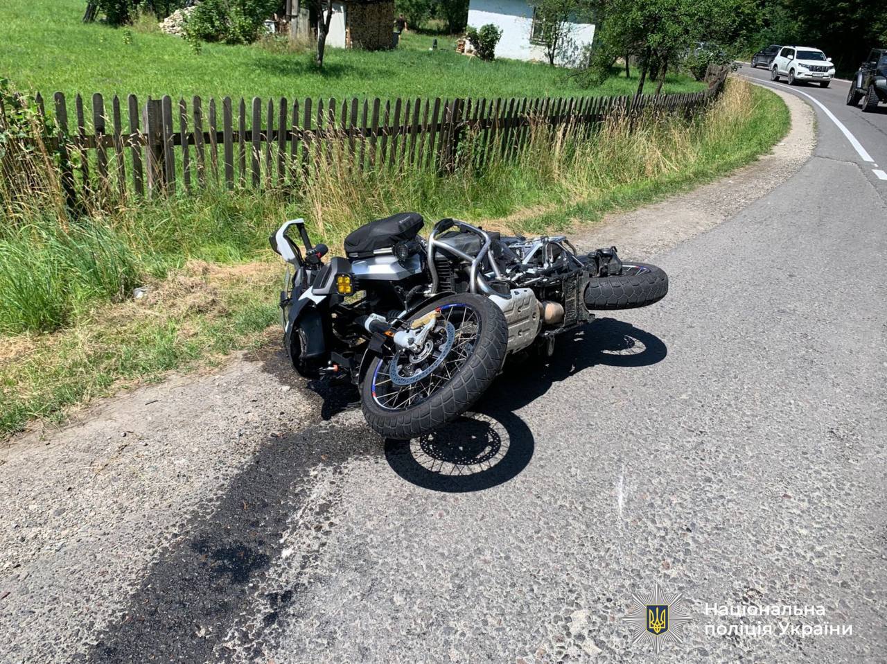 У Татарові зіткнувся ВАЗ та мотоцикл: є постраждалі (ФОТО З МІСЦЯ)