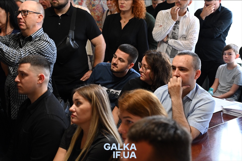 Закликати сюди мера: громадські слухання щодо масштабної забудови центру Франківська закінчилися критикою франківців (ФОТО)
