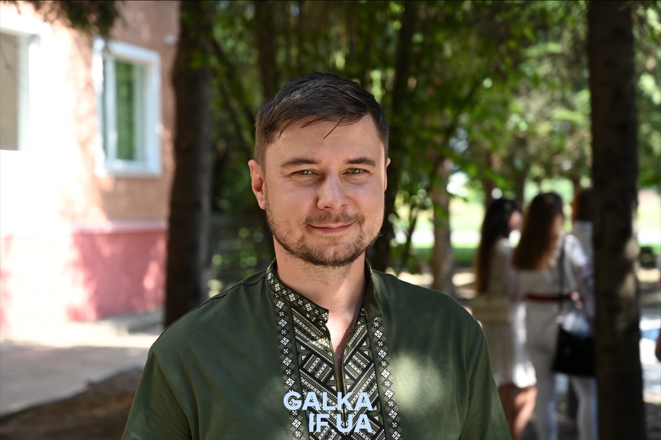 У Франківську встановили капличку для "швидкої" та відзначили медиків з нагоди професійного свята (ФОТО)