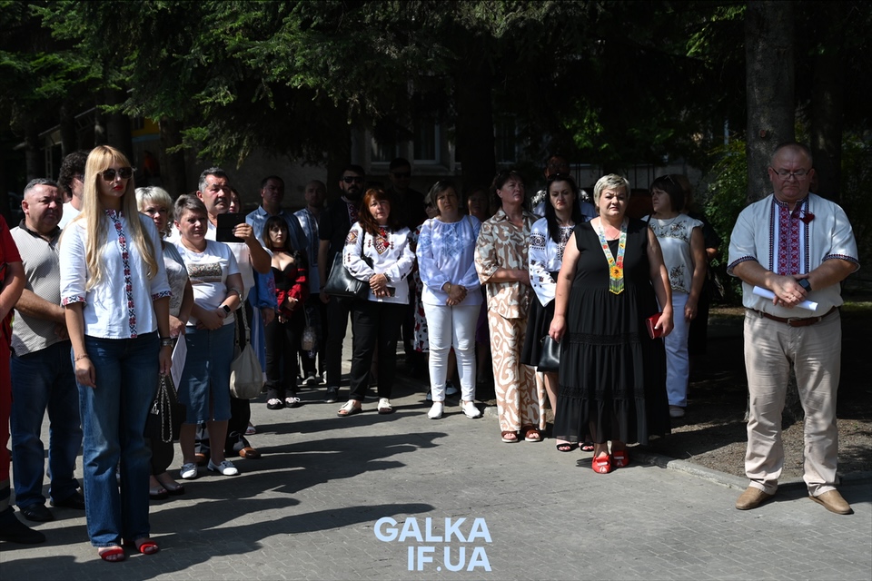 У Франківську встановили капличку для "швидкої" та відзначили медиків з нагоди професійного свята (ФОТО)