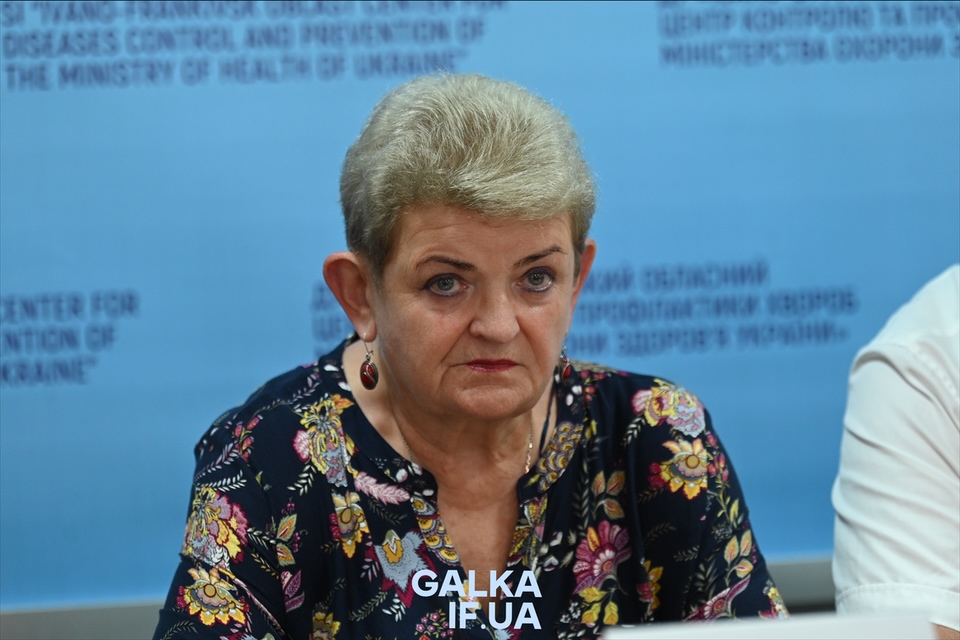 Половина немовлят на Прикарпатті вчасно не отримують щеплення від гепатиту B — ОЦПКХ
