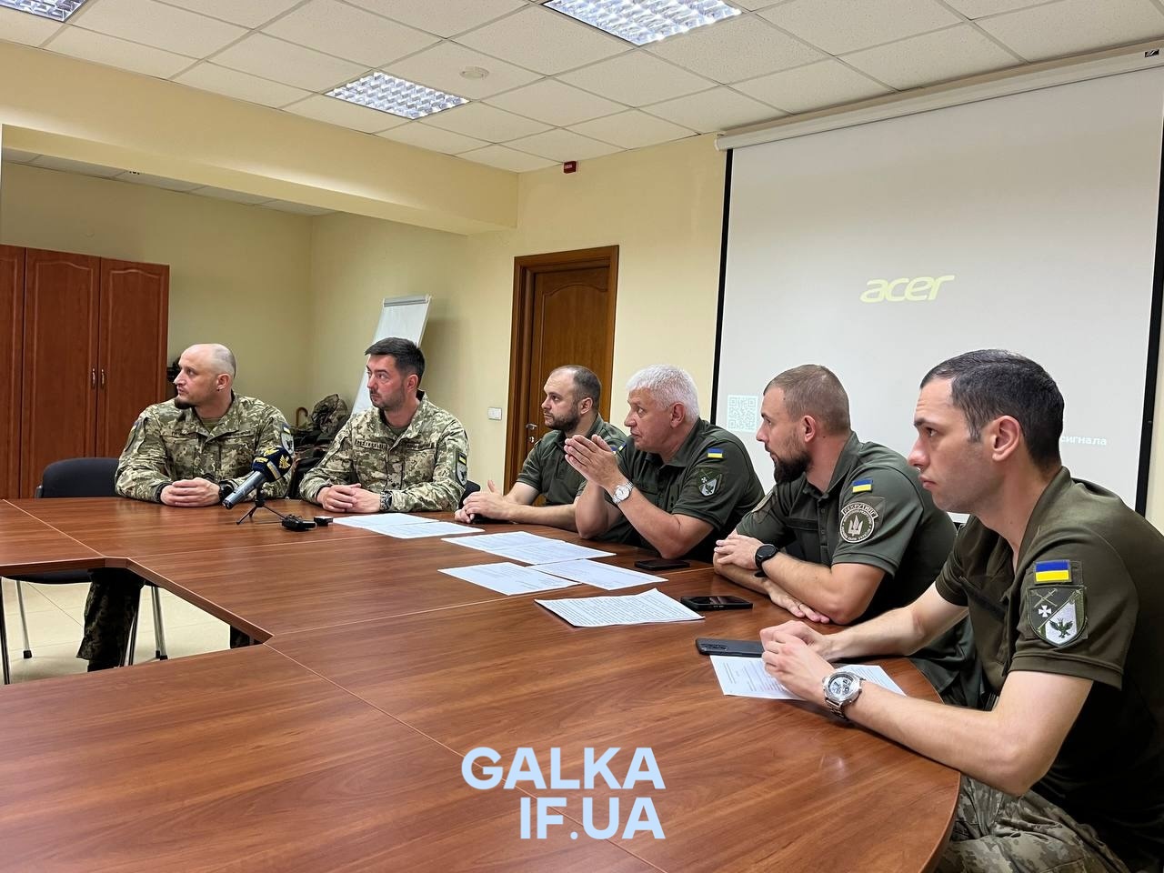 Більше бригад та спеціальностей: яким було півріччя набору за “Контракт 18-24” на Прикарпатті
