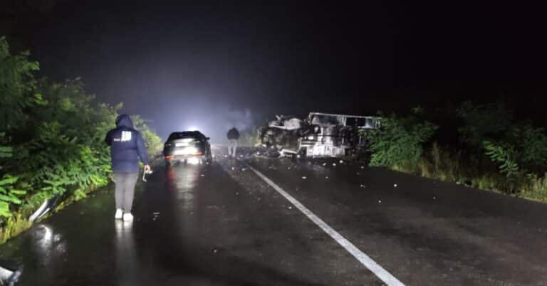 ДБР розповіли деталі та показали відео з місця ДТП зі детективом НАБУ на Франківщині (ФОТО, ВІДЕО)