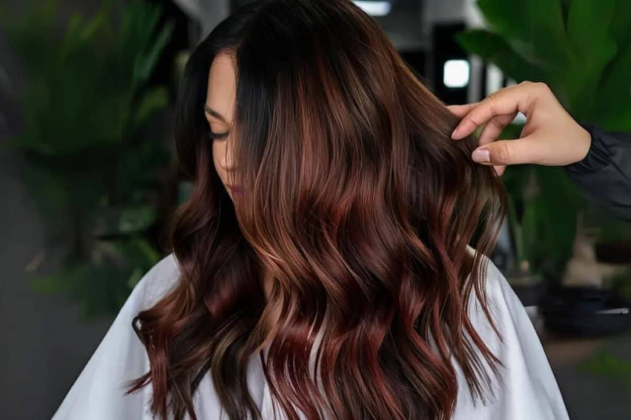 Фарбування волосся вдома: посібник для ідеального кольору