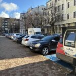 “Сервіс Паркування” шукає, хто прибиратиме комунальні паркування за 300 тисяч