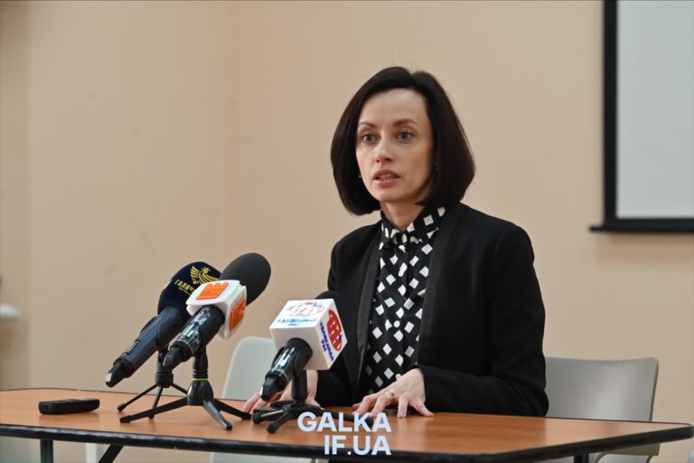 У Франківську обговорили шкільну реформу: що зміниться з 2027 року