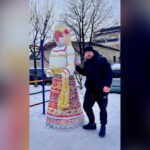 У Франківському дворі зʼявилася майже триметрова снігова фігура (ФОТО)