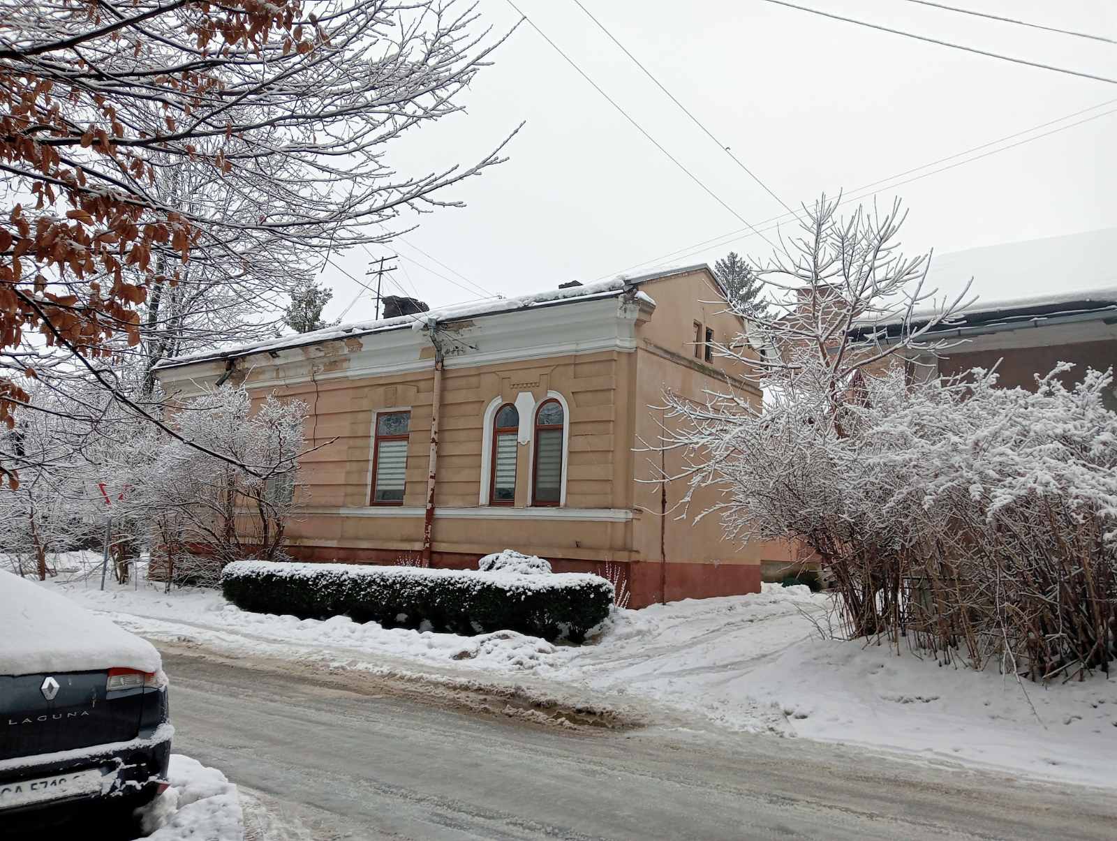 На Матейки планують забудову: два будинки — пам’ятки архітектури, сусідні — ні (ФОТО)