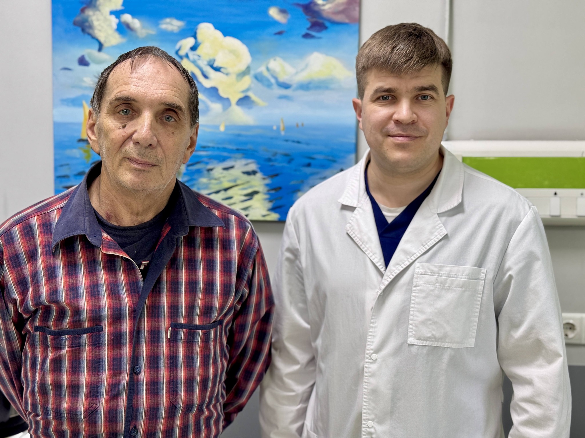 Два інсульти та дві операції на серці: кардіохірурги ЦМКЛ врятували пацієнта з патологією