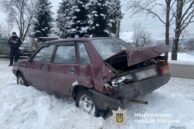 На Коломийщині пʼяний водій врізався в автівку, яку відкинуло на пішоходів (ФОТО)